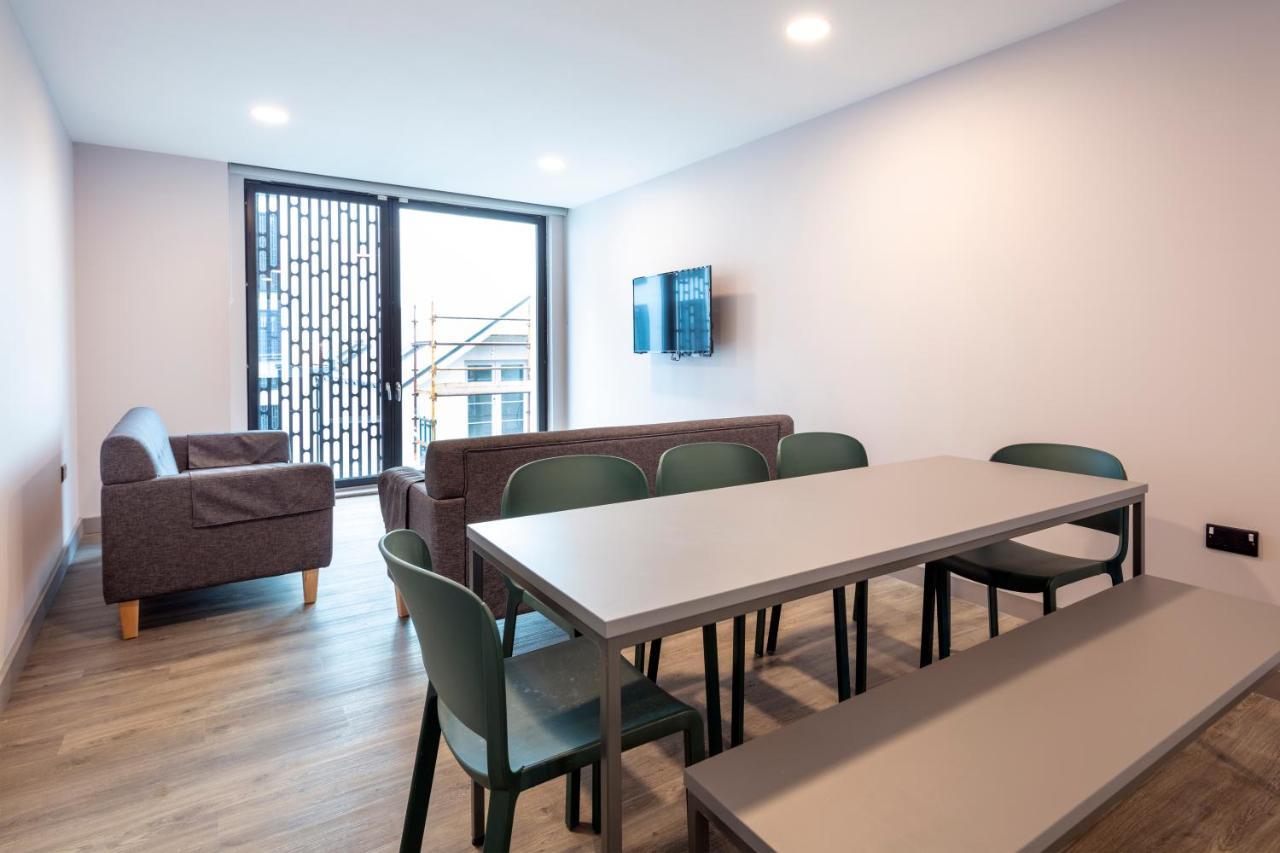 Coleman Court Summer Apartments Корк Екстер'єр фото